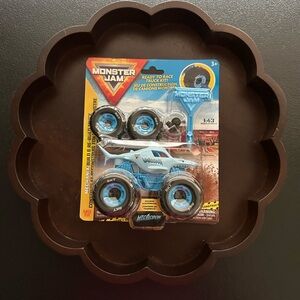 Monster Jam Monster Truck ~ Megalodon Ready to Race Kit Build & Rebuild